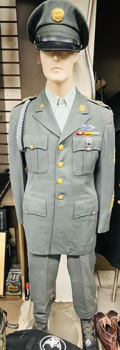 Army class green uniform - us, a